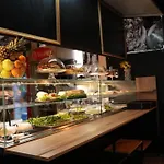Sanremo 3* ティラナ