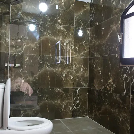 Hotell Sanremo Tirana