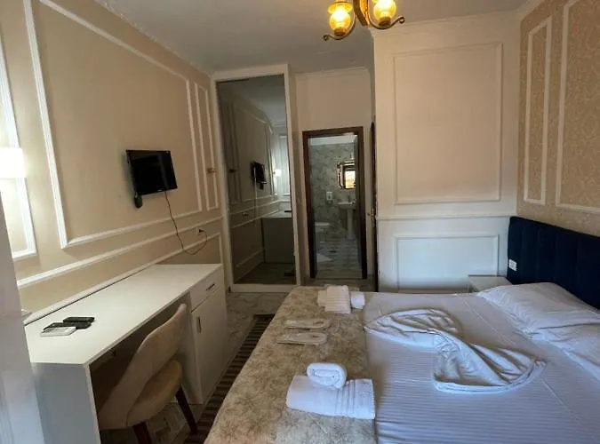 Sanremo 3* טיראנה