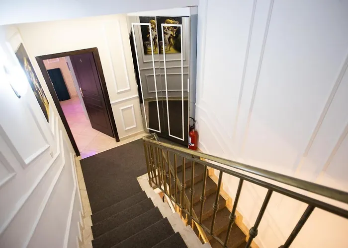 Sanremo 3* Tirana