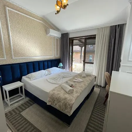 Sanremo 3* Тирана