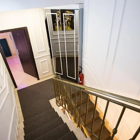 Sanremo 3* Тирана