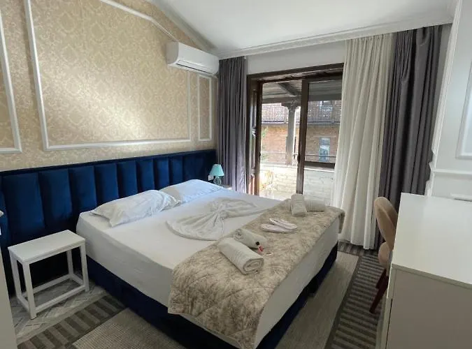 Sanremo 3* 티라나